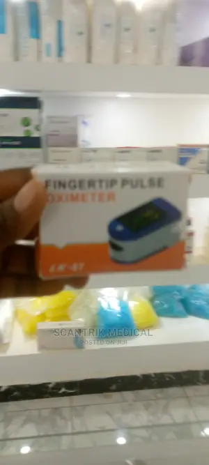 Pulse Oximeter, (Spo2) Blood Oxygen Saturation Monitor