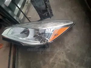 Ford Escape 2014 Headlight