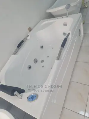 Single Jacuzzi Bath