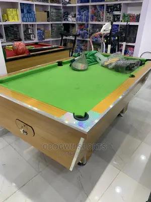 New Pool / Snooker Table With Accessories S262