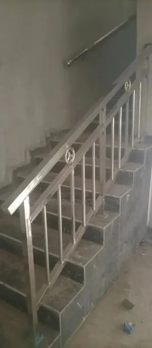 Square Design Handrail