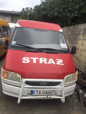 Ford Transit 2004 Red