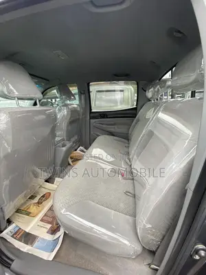 Toyota Tacoma Double Cab V6 Automatic 2011 Gray