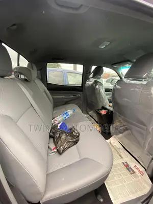 Toyota Tacoma Double Cab V6 Automatic 2012 Gray