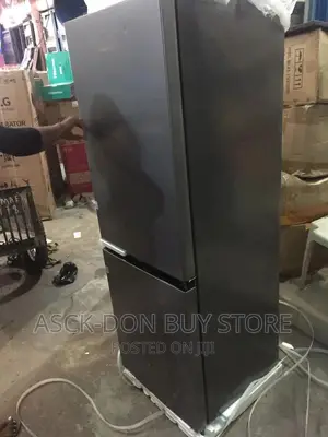 225liters Hisense Bottom Freezer Fridge Above, Doubledoor