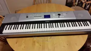 Yamaha DGX-520 88-Key Portable Grand Piano