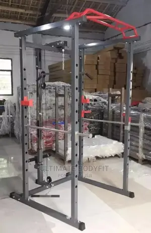 Brand New Power Rack With Lat Pull Down Squat Rack