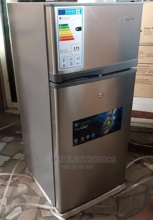 GLAMSTAR Fridge and Freezer Model 125dt-J