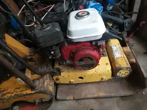 Vibrator Plate Compactor
