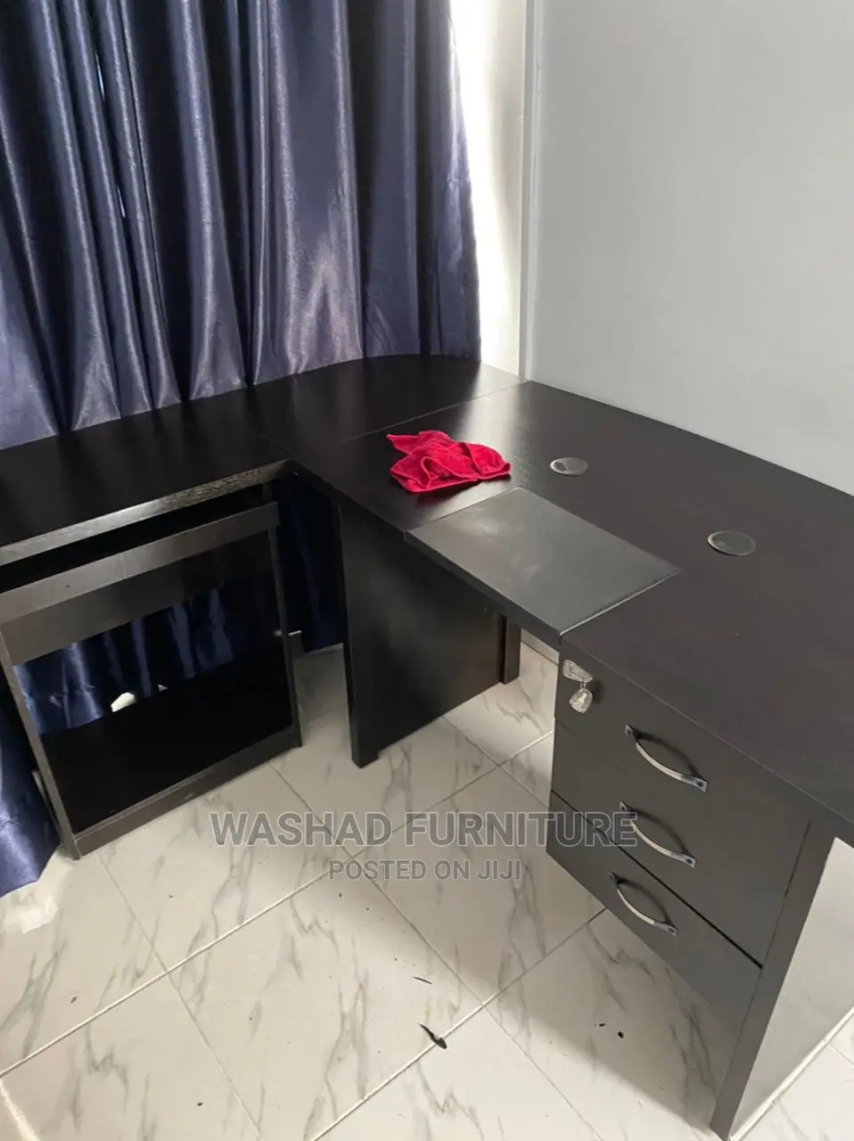 Quality Executive L-Shaped Office Table.
