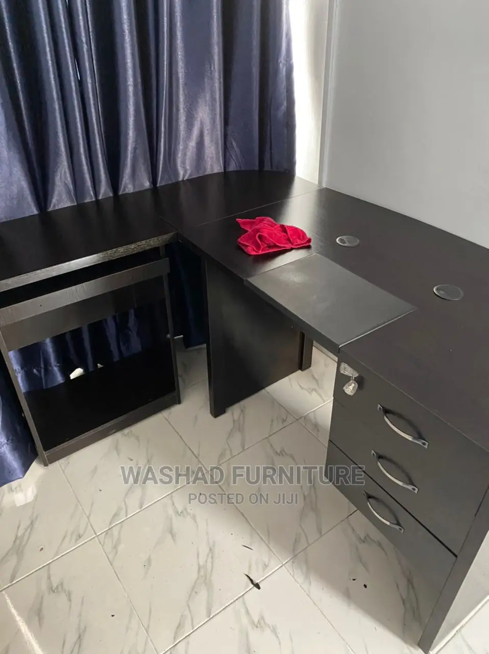 Quality Executive L-Shaped Office Table.