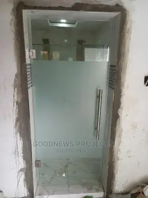 Frameless Hinge Glass Door With Half Frosted