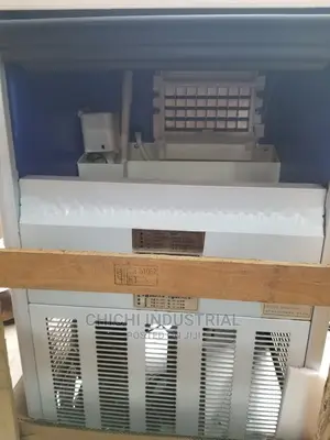 Ice Cube Maker