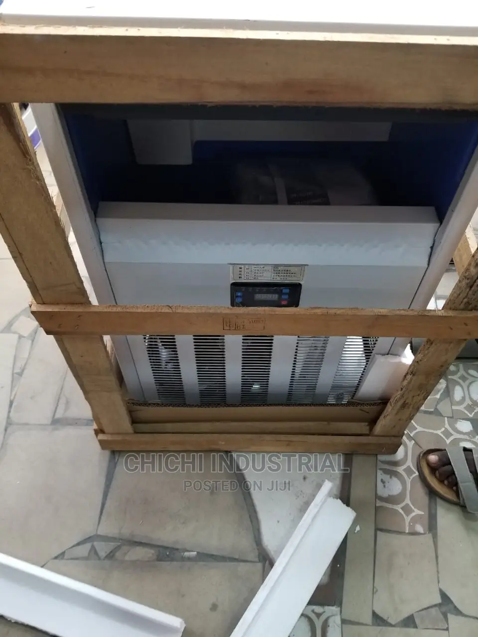 Ice Cube Maker