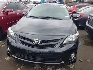 Toyota Corolla 2012 Black