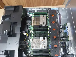 Server Dell PowerEdge R740 32GB Intel Xeon HDD 1T