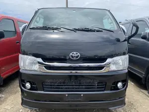 Toyota HiAce 2012 Black