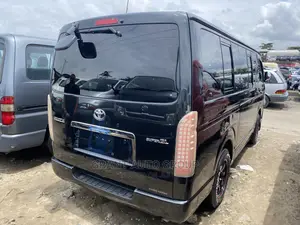 Toyota HiAce 2012 Black