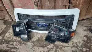 Headlamp and Grill Ford F150 2012