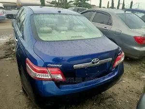 Toyota Camry 2011 Blue