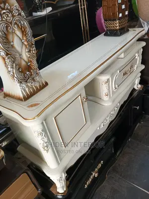 Quality Royal Tv Stand