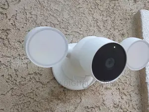 Google Nest Cam, With Floodlight(Battery)