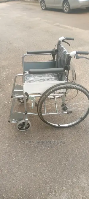 Portable Stainless Steel Manual Aluminium Wheelchair