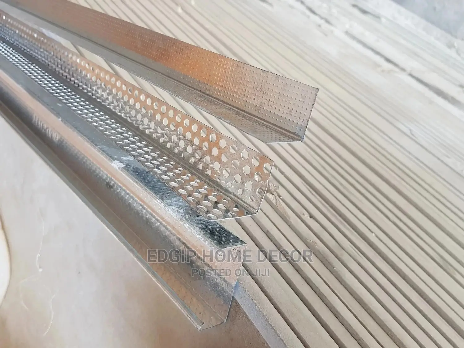 Profile, Wall Angle Corner Bead Hanger