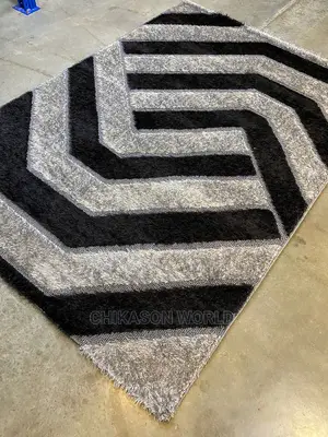 Luxury Living Room Designed Super Soft Royal Center Rug.