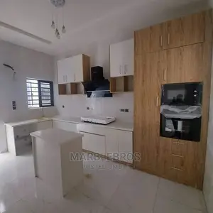 Modern Kitchen Cabinet Designs