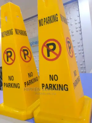 Weather Resistant Safety No Parking Sign