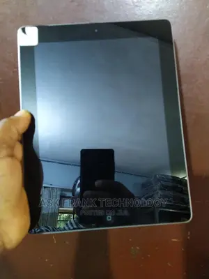 Apple iPad Wi-Fi 16 GB Silver
