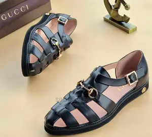 VIP: Gucci Sandal