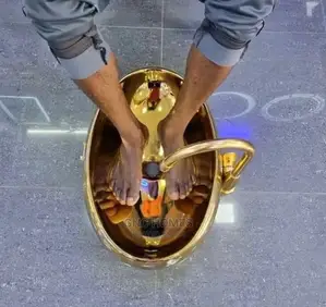 Pedicure Basin Gold Countertops Basin