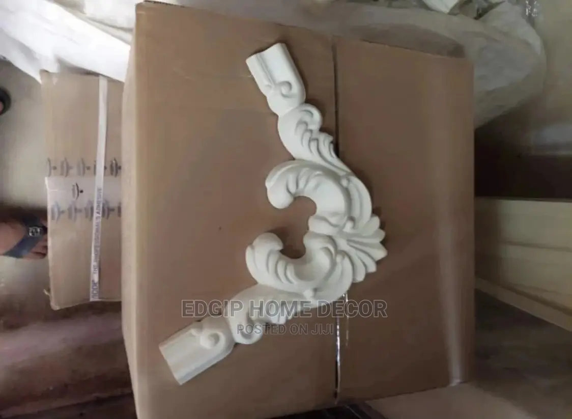 Wainscoting Polyurethane Designed Cornice