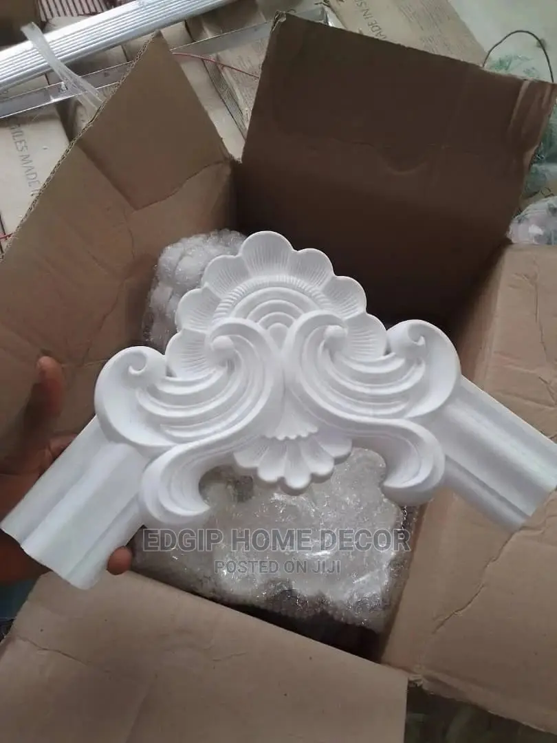 Wainscoting Polyurethane Designed Cornice
