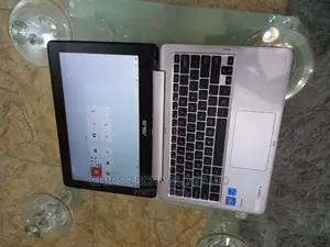 Laptop Asus E203MA 2GB Intel Celeron SSD 32GB