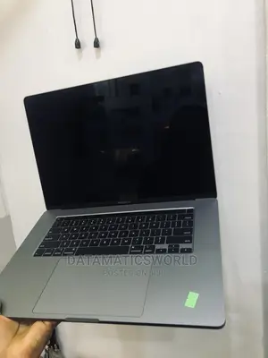 Laptop Apple MacBook Pro 2019 32GB Intel Core I9 SSD 2T