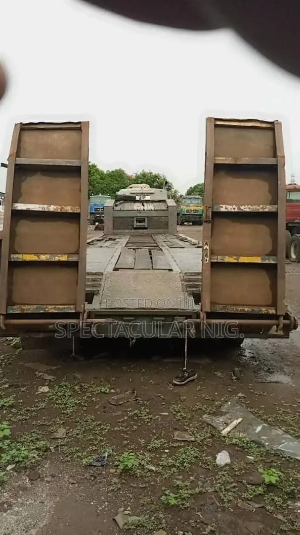 Lowbed for Hire