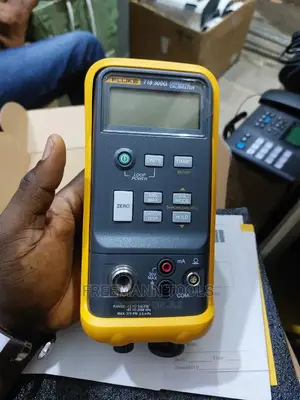 Fluke 718 300g Pressure Calibrator