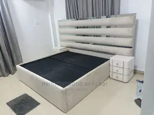 Bedframe by Pristinewood