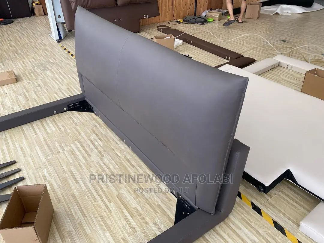 Bedframe Pristinewood Design