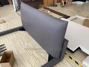 Bedframe Pristinewood Design