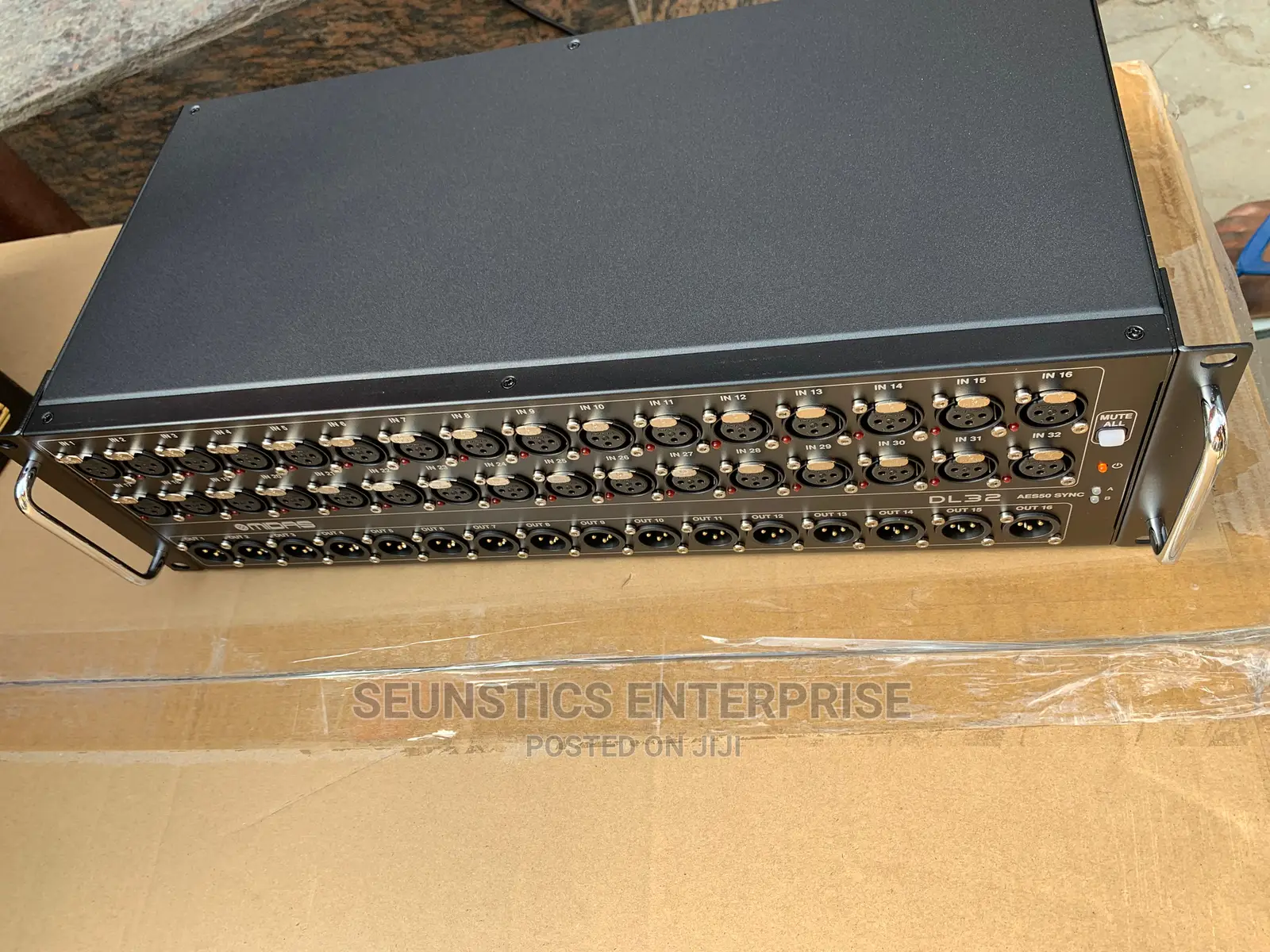 Midas Dl32- Stage Box With 32 Midas Preamps