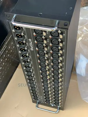 Midas Dl32- Stage Box With 32 Midas Preamps