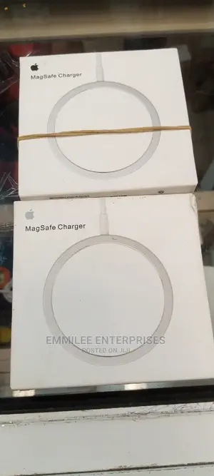 iPhone Magnetic Charger