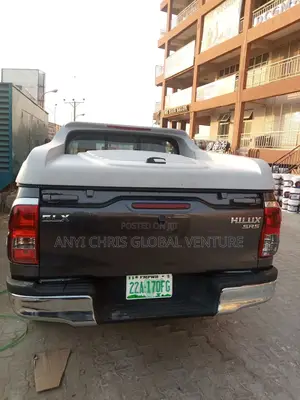 Cari Boy Both Cover Toyota Hilux