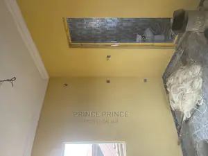 1bdrm Block of Flats in Surulere for rent