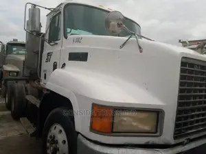 Mack CH White 1998