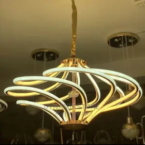 Dropping Chandelier Light
